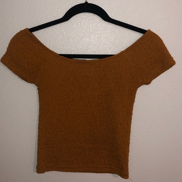 Smocked Offthe Shoulder Crop Top - Picture 2 of 2